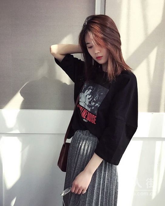 愿你有梦为白马，美衣趁年华